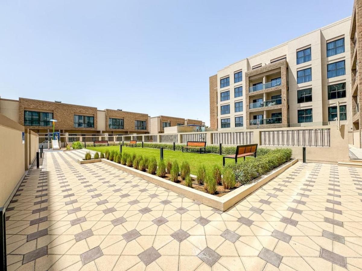 Jvc 2 Bed - Expansive Terrace Apartment Dubai