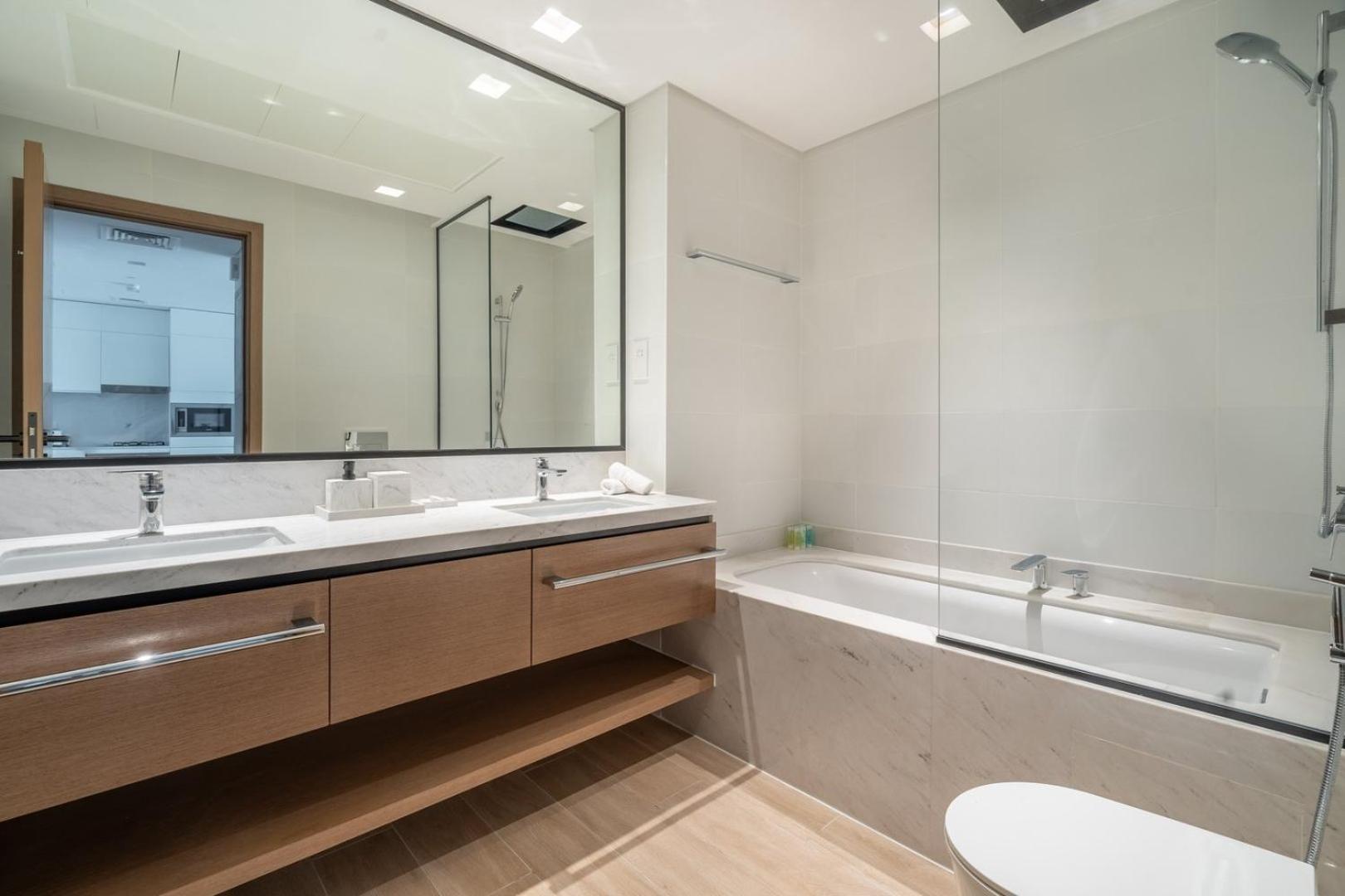 Guestready - Palatial Living In Creek Harbor Apartment Dubai