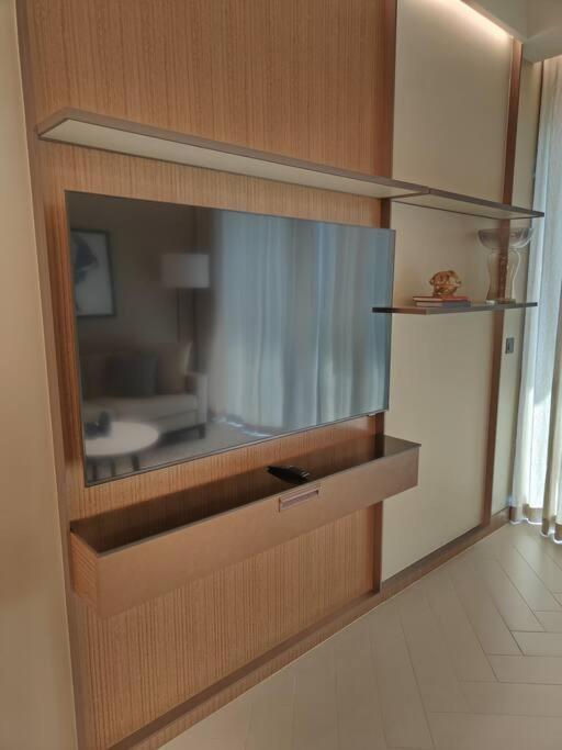 Luxury Of 1 Minute Walk To Burj Khalifa & D/opera *