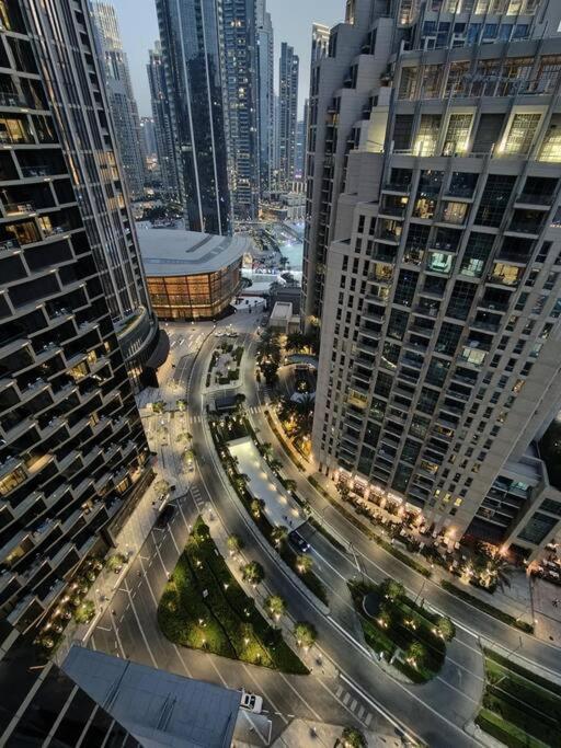 Luxury Of 1 Minute Walk To Burj Khalifa & D/opera Apartment Dubai