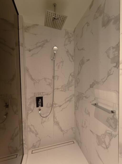 Luxury Of 1 Minute Walk To Burj Khalifa & D/opera * Dubai