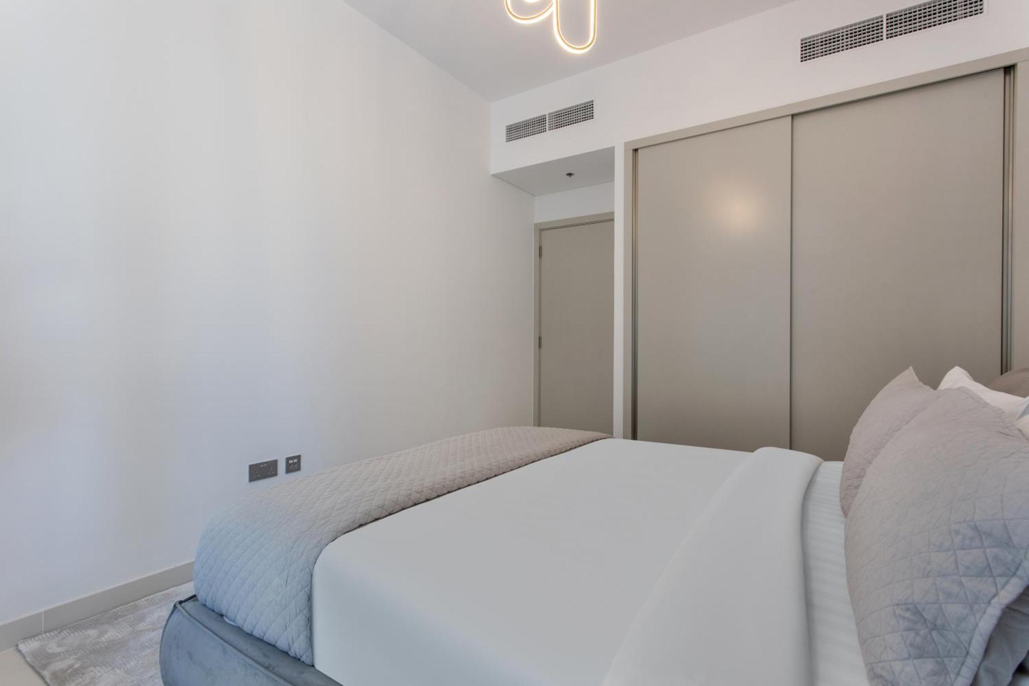 Luxury Seaview 1br With Private Access Apartment Dubai