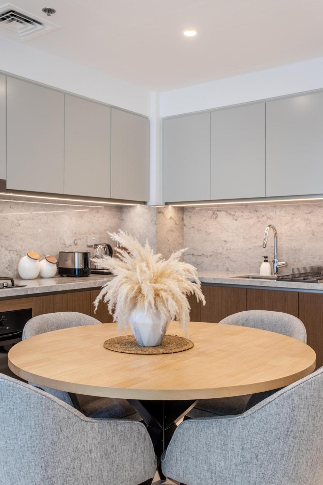 Luxury Seaview 1br With Private Access