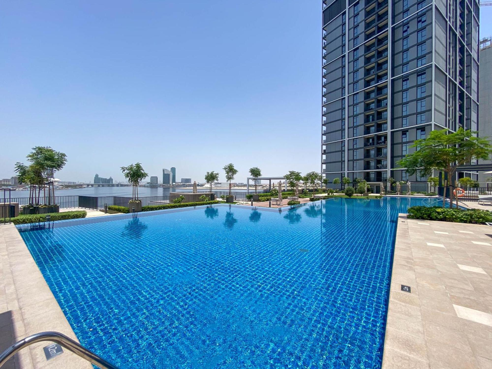 Globalstay Creek Horizon Modern Dubai