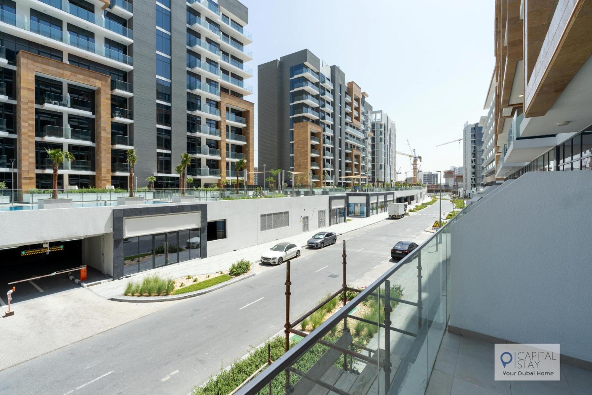 Cozy In Azizi Riviera Apartment *