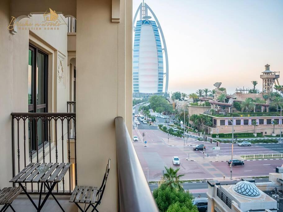 Apartment Stunning Burj View 1 Bhk Dubai