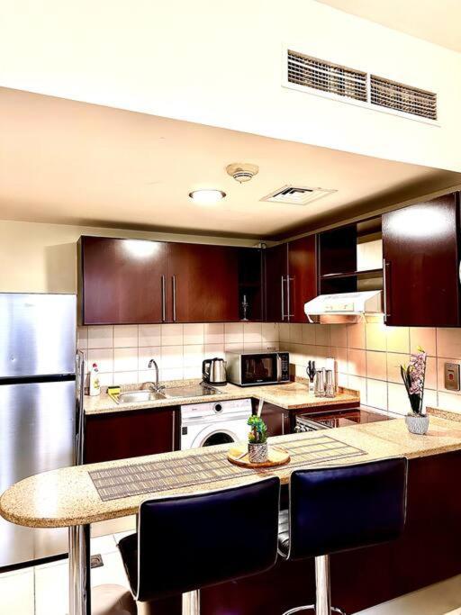 Apartment Cozy Modern ! *