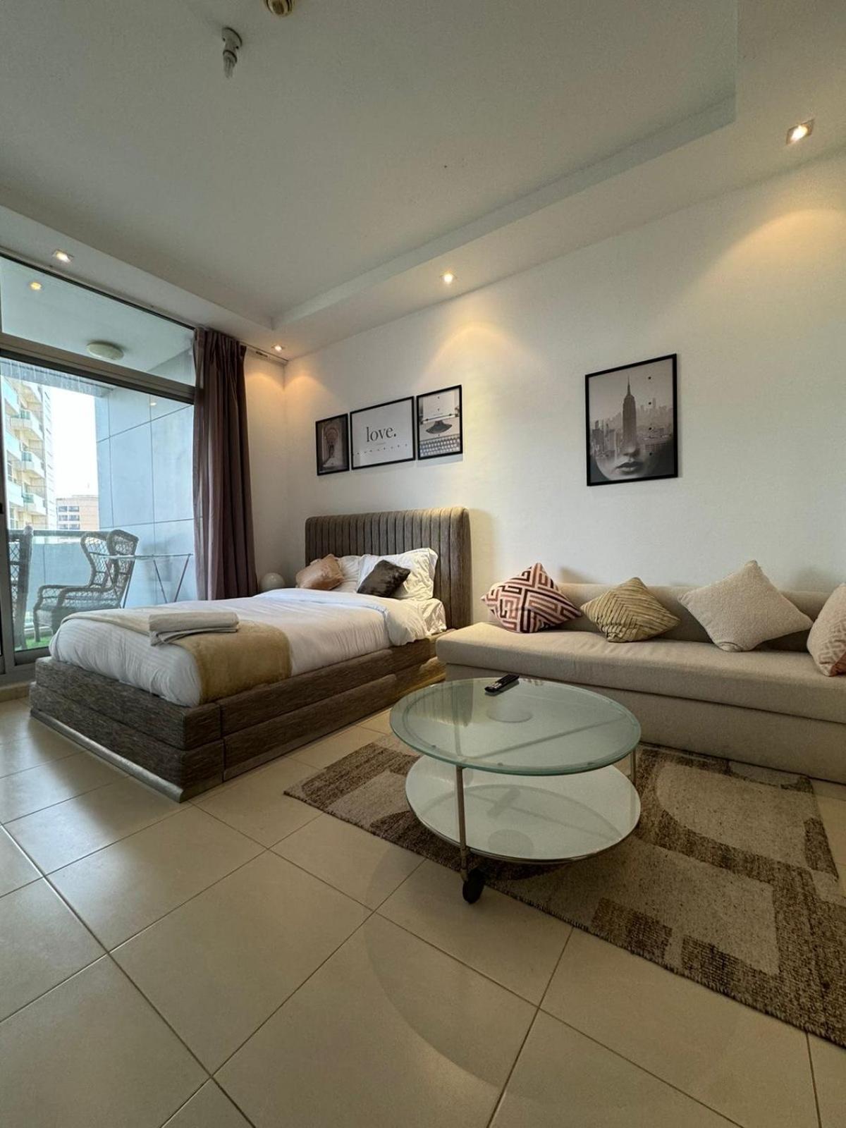 Modern In Marina Apartment Dubai