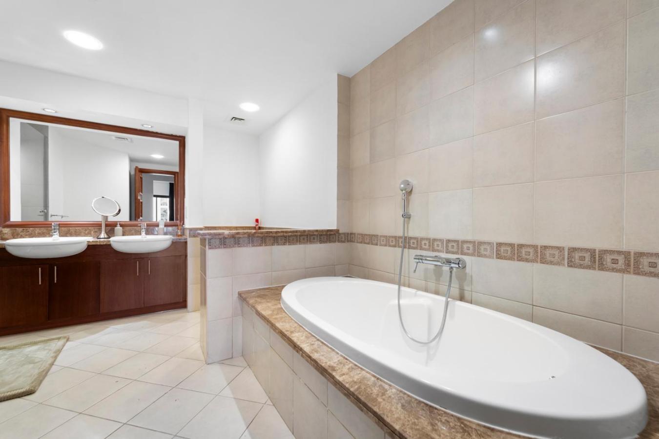 Stonetree - Spacious - Fairmont Access Apartment Dubai