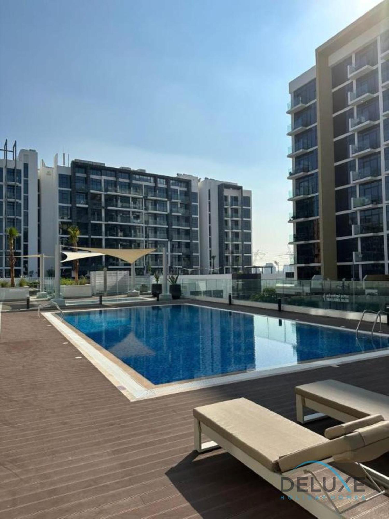 Charming 1br In Azizi Gardens Nad Al Sheba By Deluxe Homes