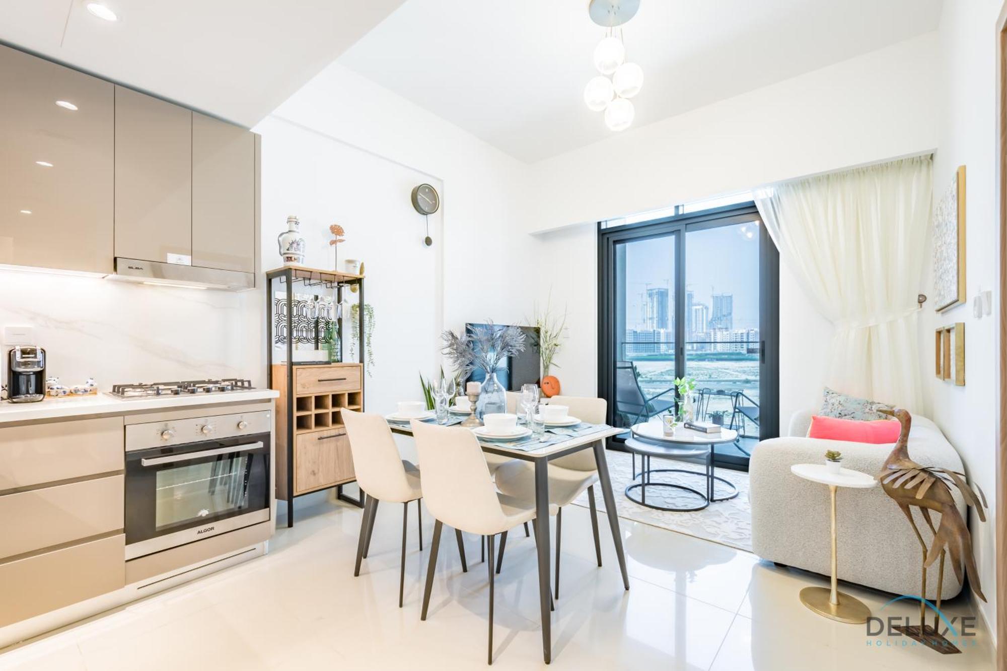 Charming 1br In Azizi Gardens Nad Al Sheba By Deluxe Homes *