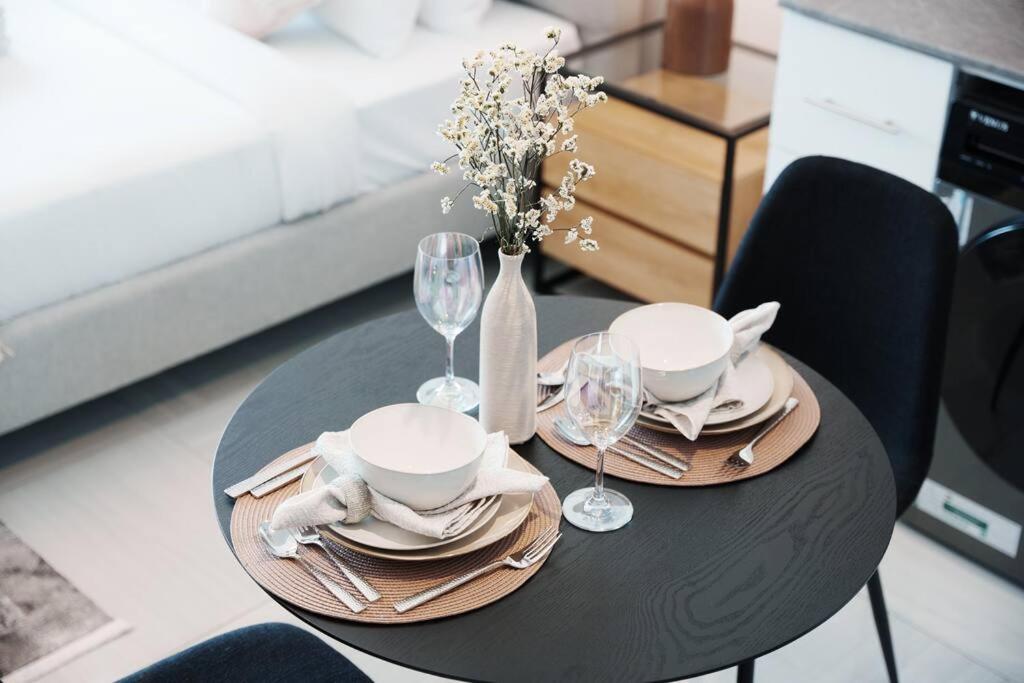 Apartment Brand New Stylish In Jvc *
