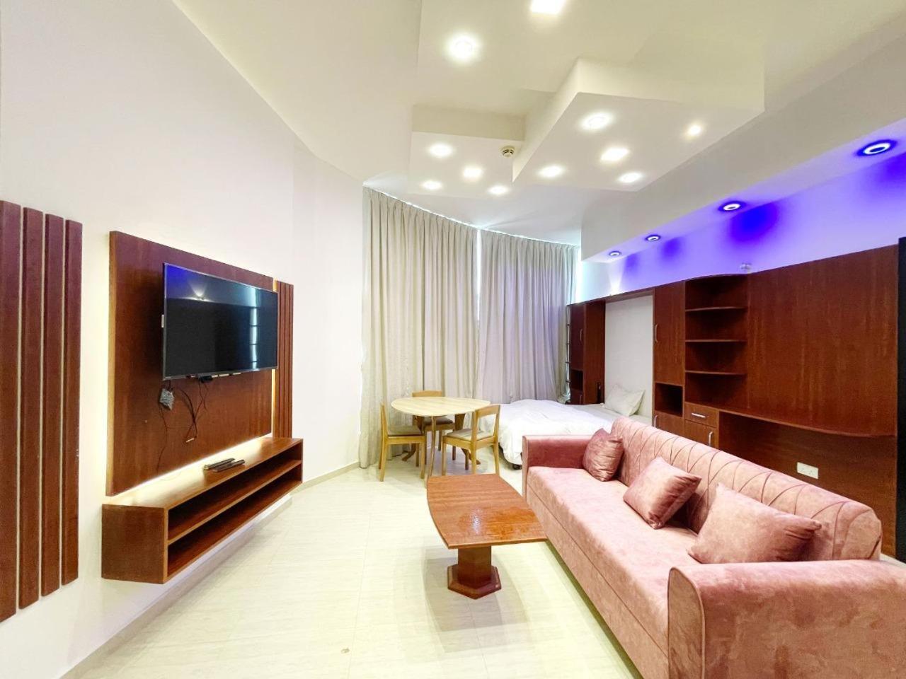 Zenith Smart - Zenith Tower A2 * Dubai