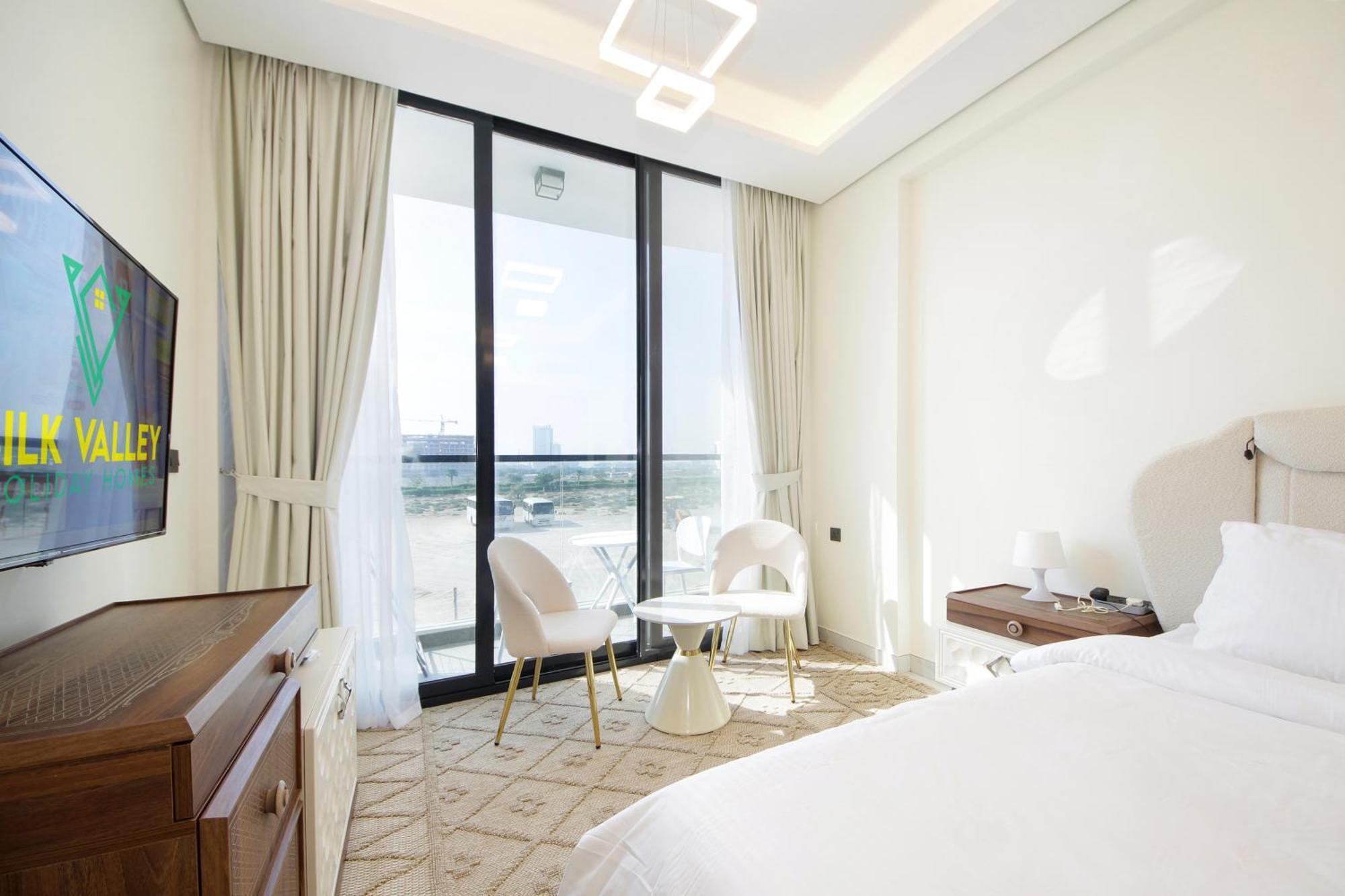 Silk Valley - Brand New With Pool And Gym * Dubai
