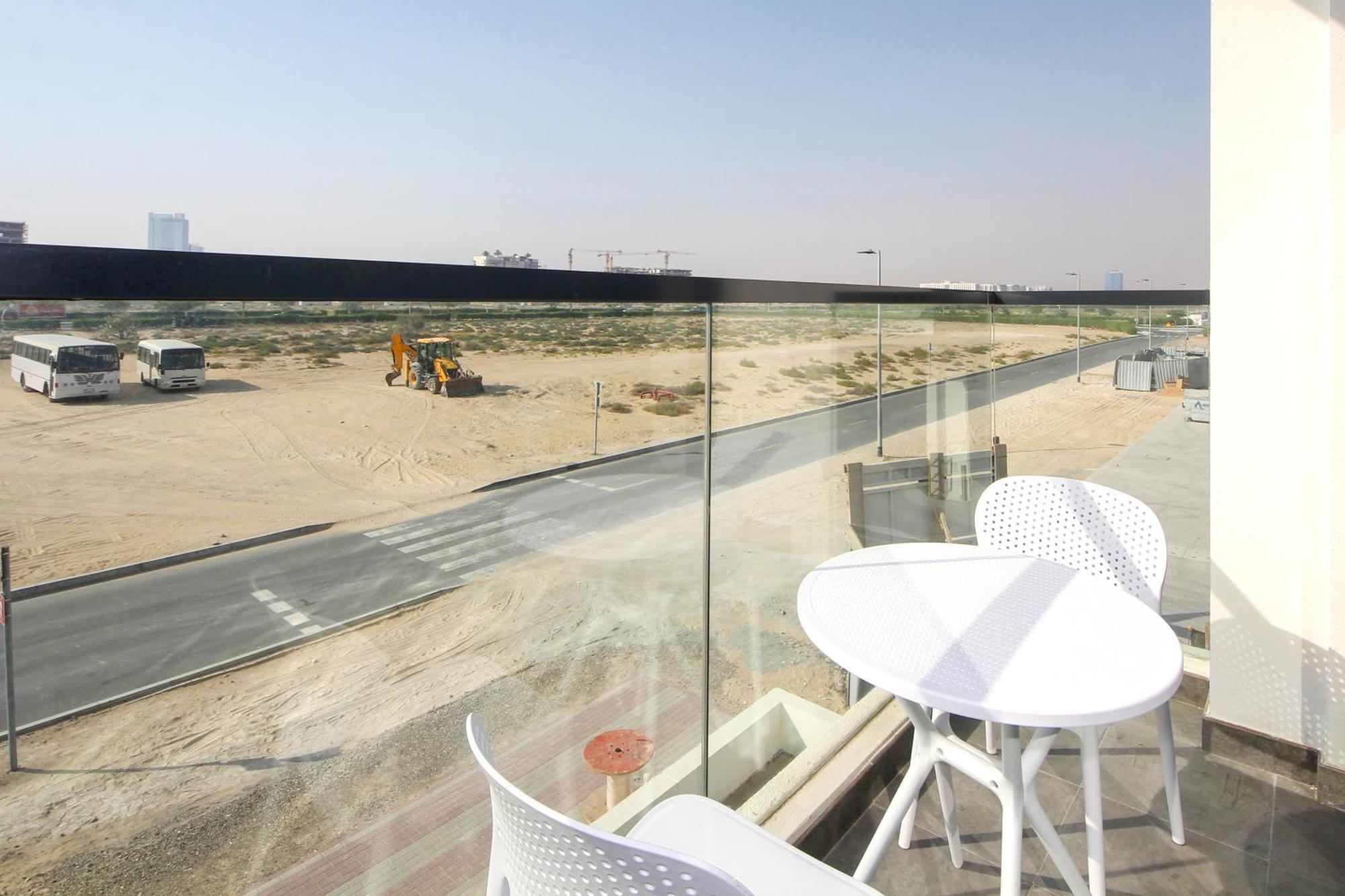 Silk Valley - Brand New With Pool And Gym Dubai