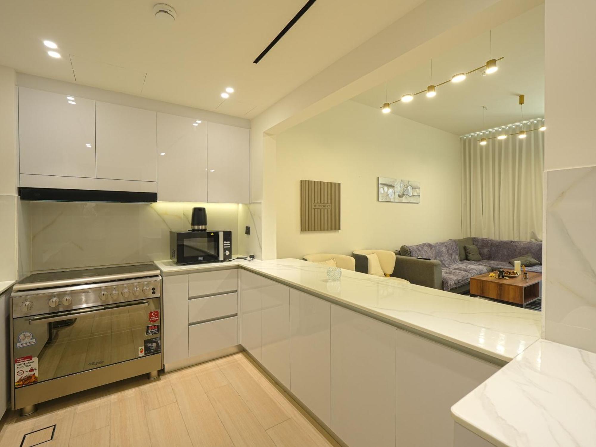 Executive One Br In Jvc By Anw Apartment *