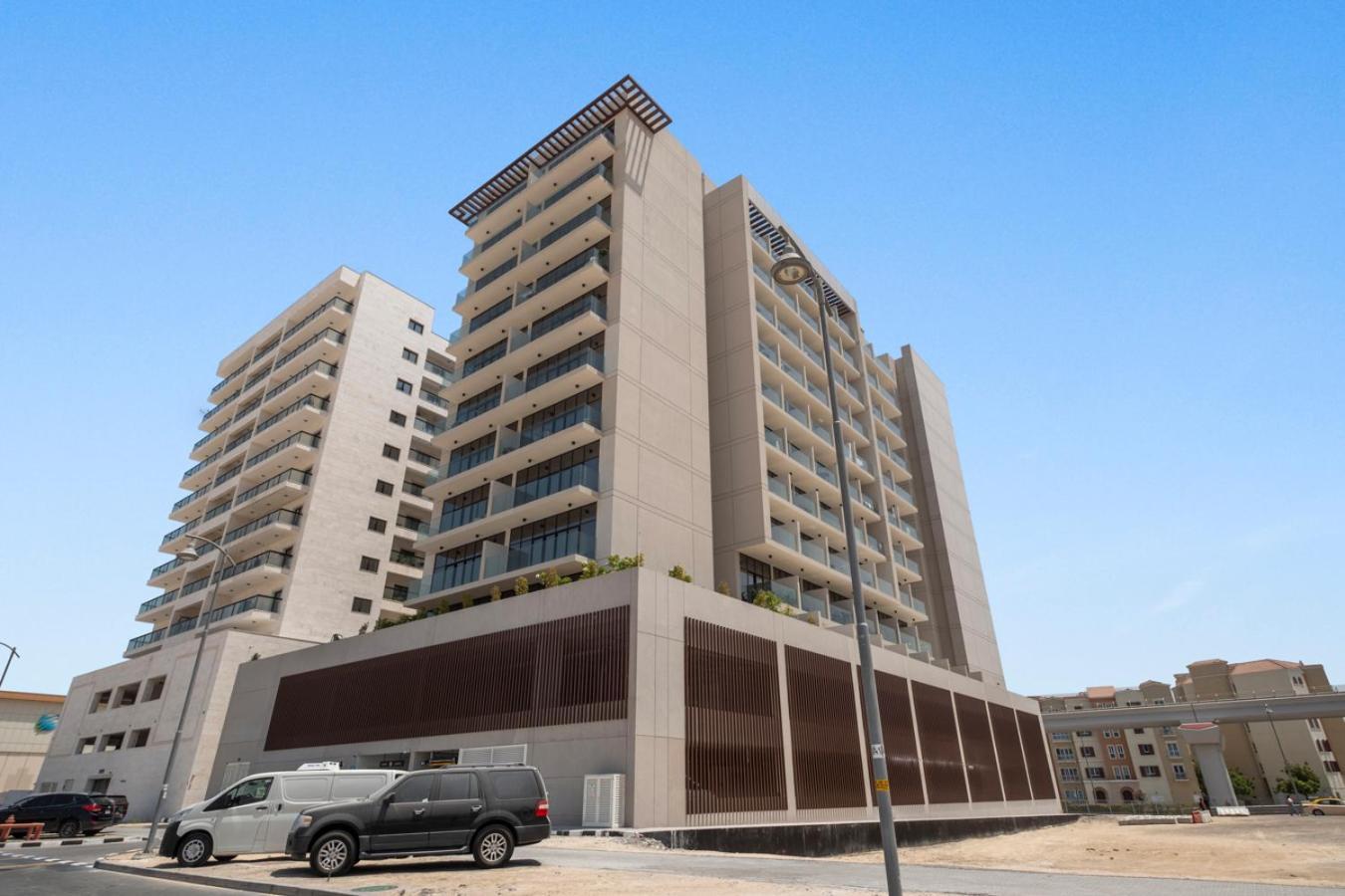Stonetree - Modern - Brand New Apartment Dubai