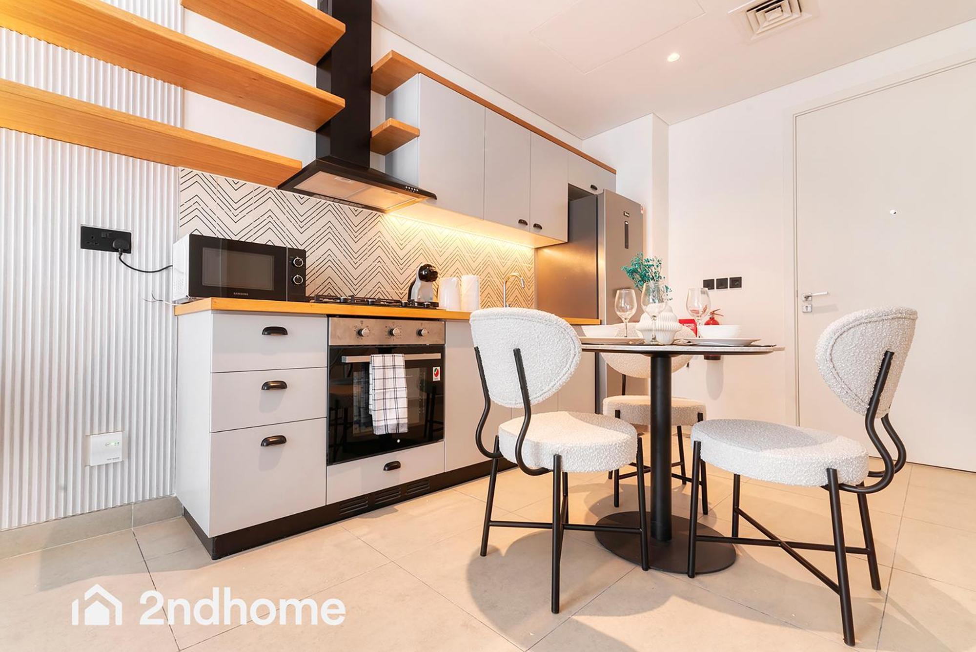2ndhome - Socio Tower 2, Hills Apartment *