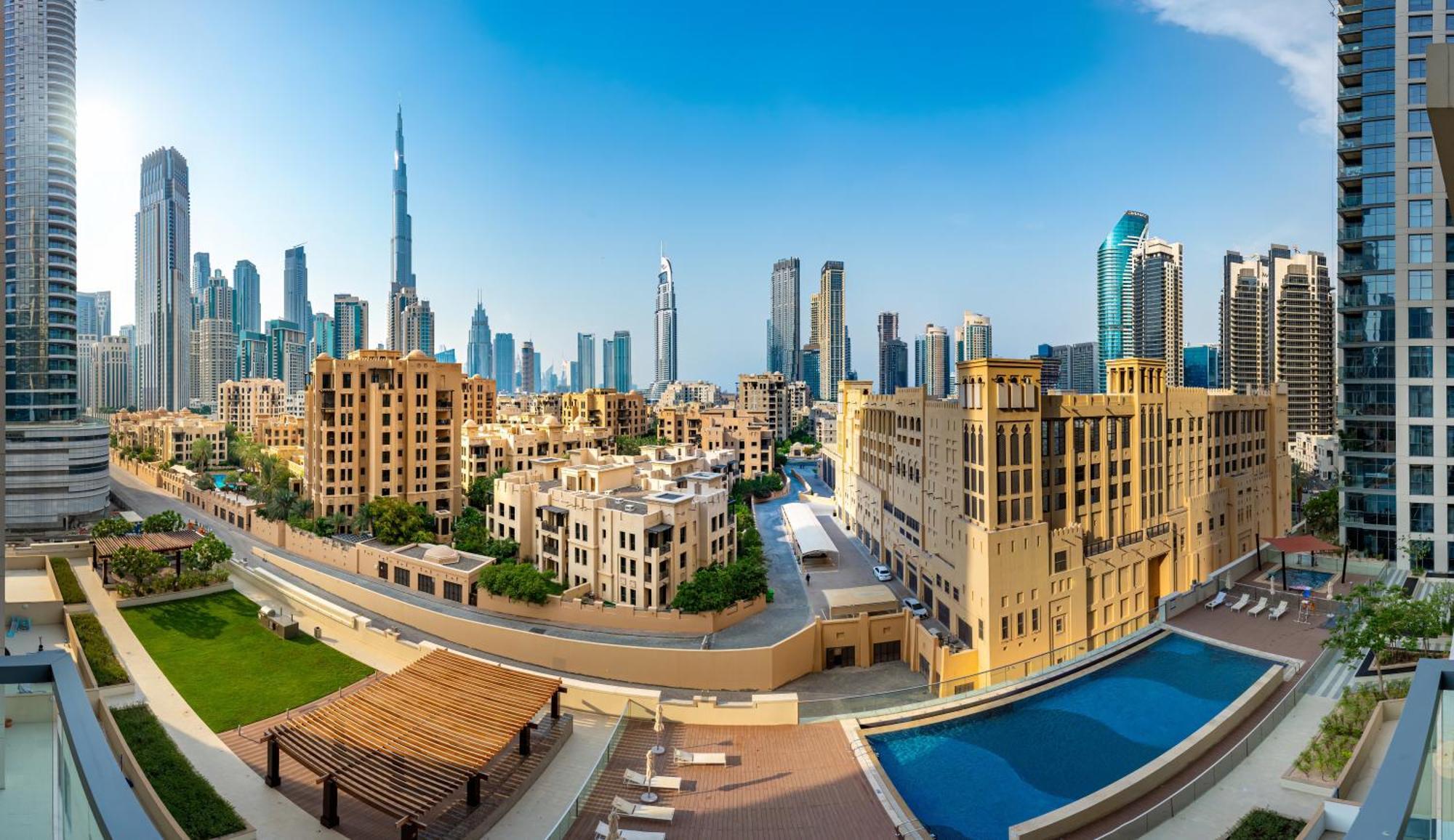 Stunning Two Bedroom With Private Balcony & Burj Khalifa By Luxury Space Apartment Dubai