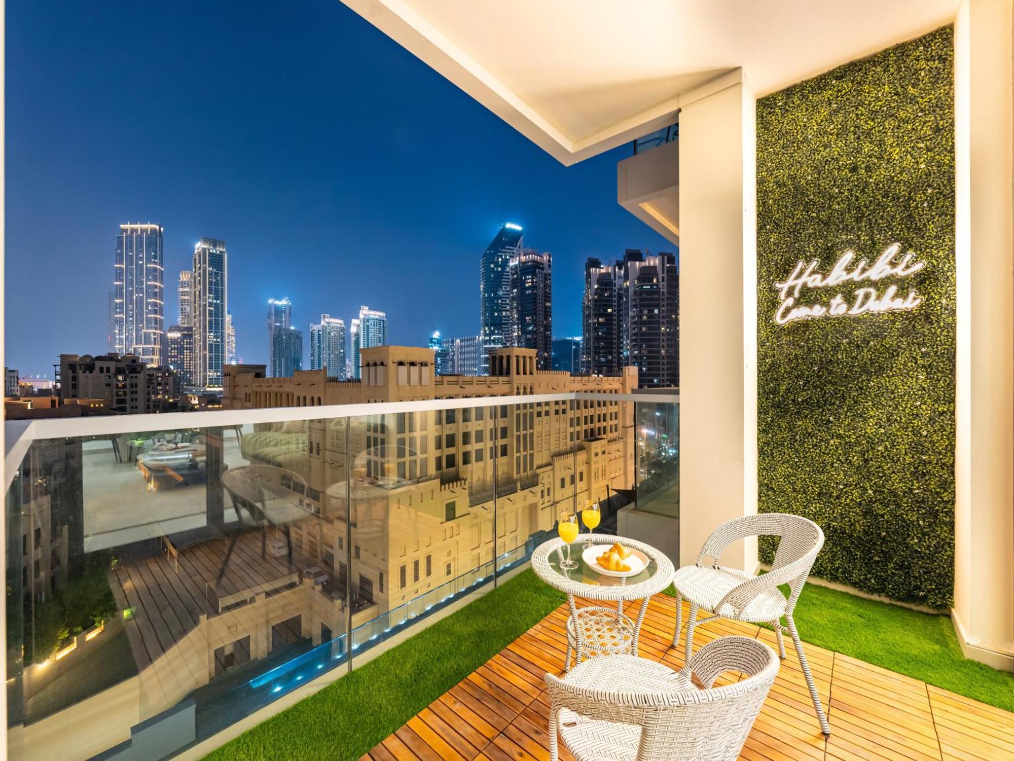 Apartment Stunning Two Bedroom With Private Balcony & Burj Khalifa By Luxury Space *