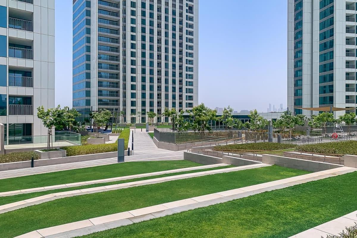 Frank Porter - Downtown Views Ii Tower 1 Apartment