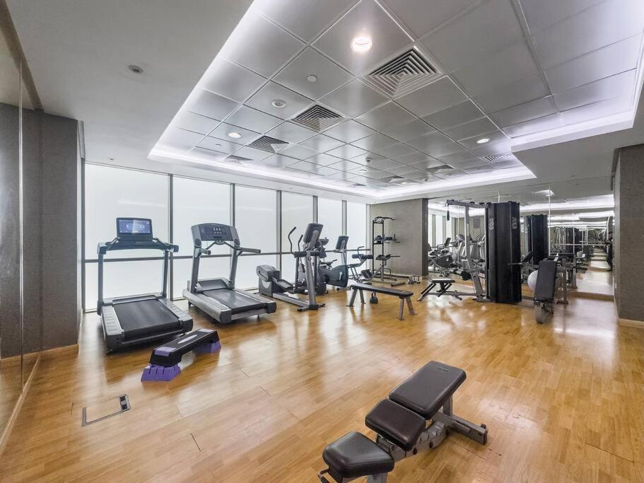 First Class 1br Sophisticated Duplex Living Apartment *
