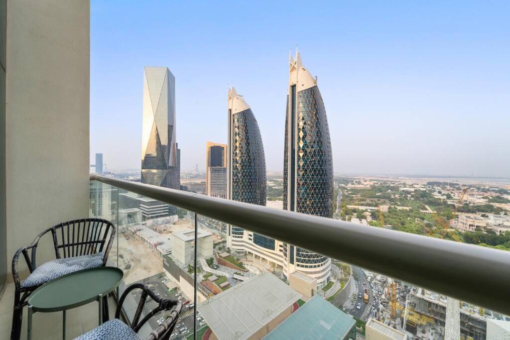 First Class 1br Sophisticated Duplex Living * Dubai