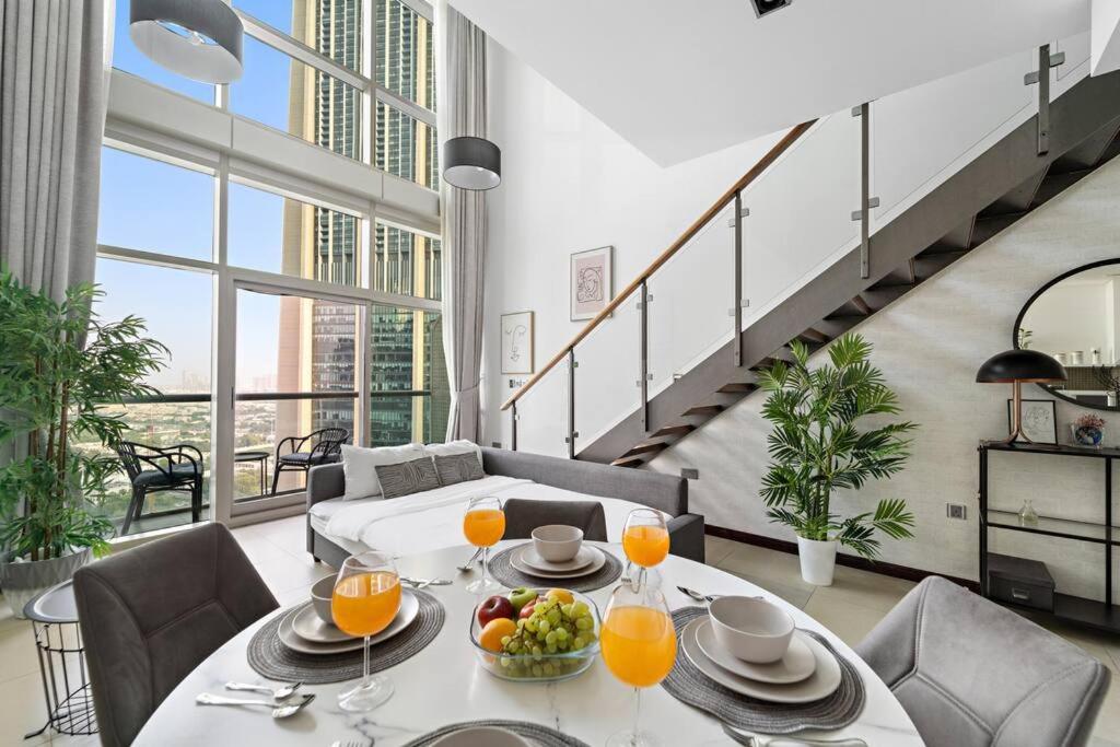 First Class 1br Sophisticated Duplex Living Apartment Dubai