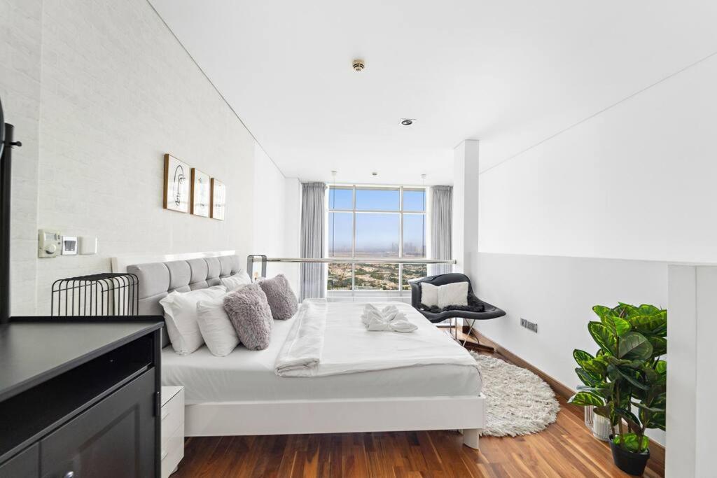 Apartment First Class 1br Sophisticated Duplex Living