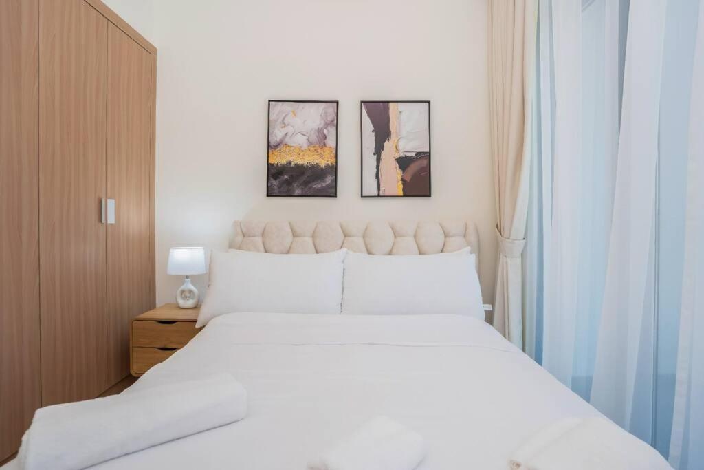 Apartment Luxury 1 Bedroom In Azizi Riviera 32 Dubai