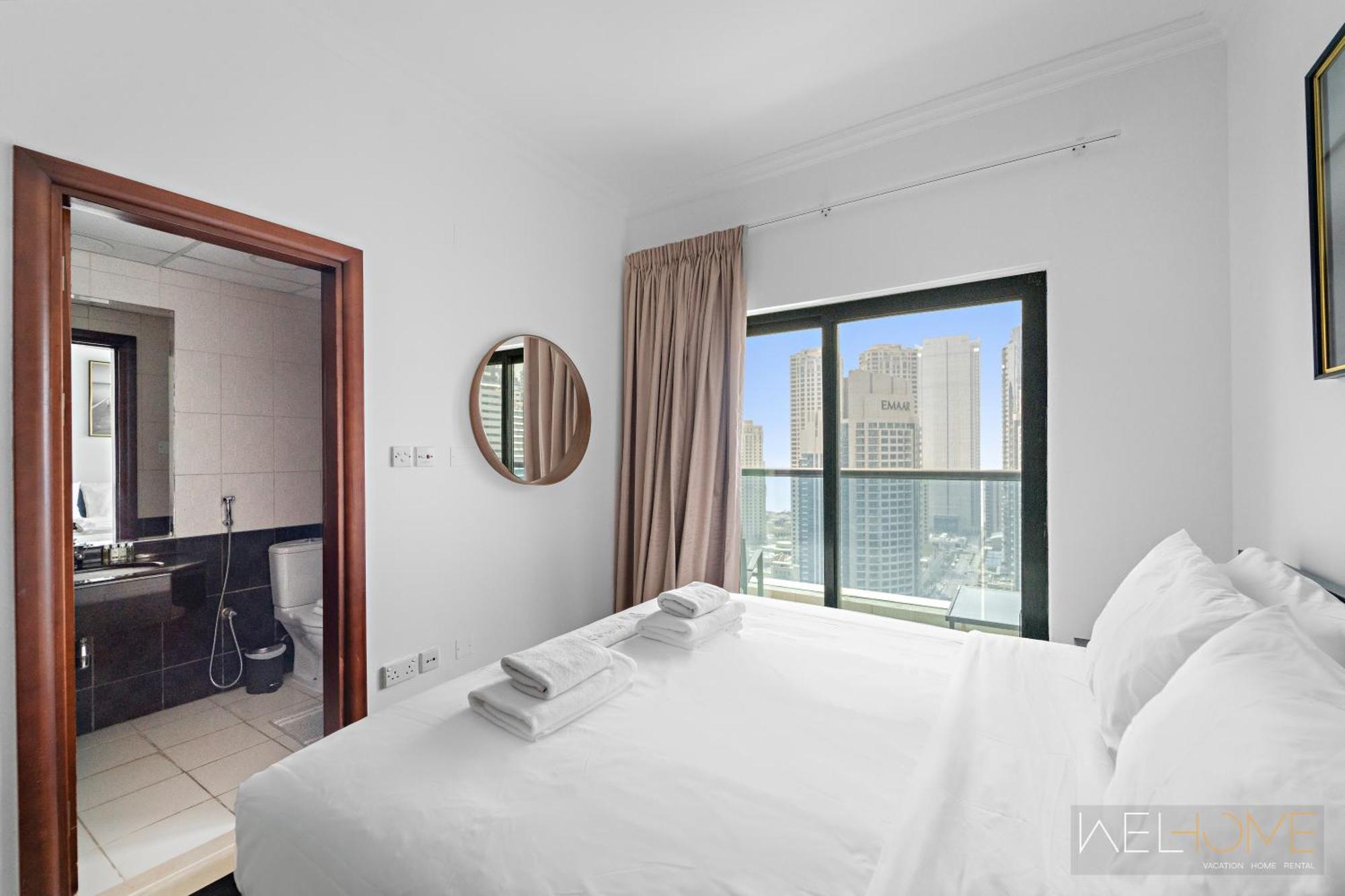 Welhome - Stunning High-rise With Canal View Near Marinamall Apartment *