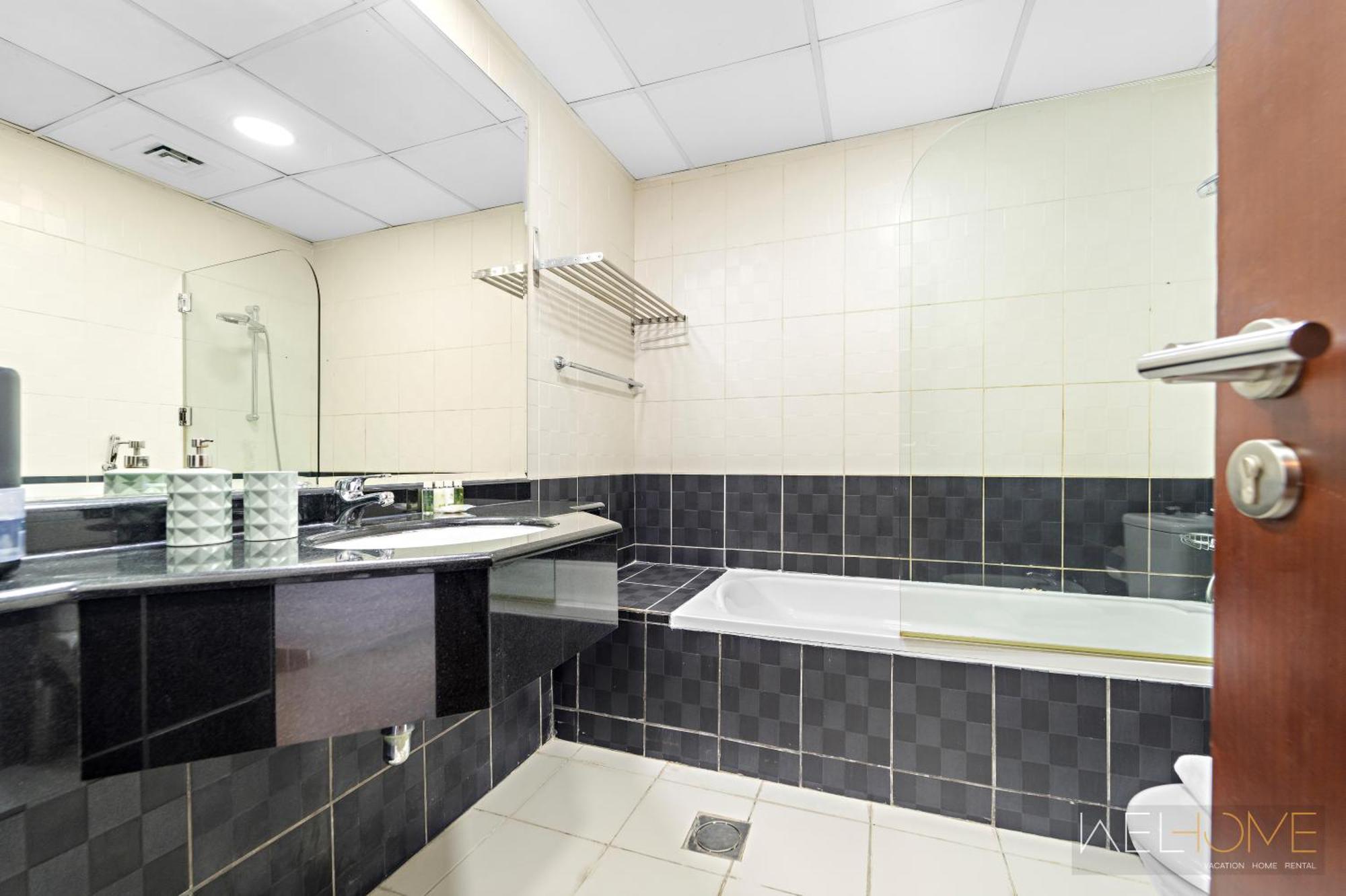 Apartment Welhome - Stunning High-rise With Canal View Near Marinamall *