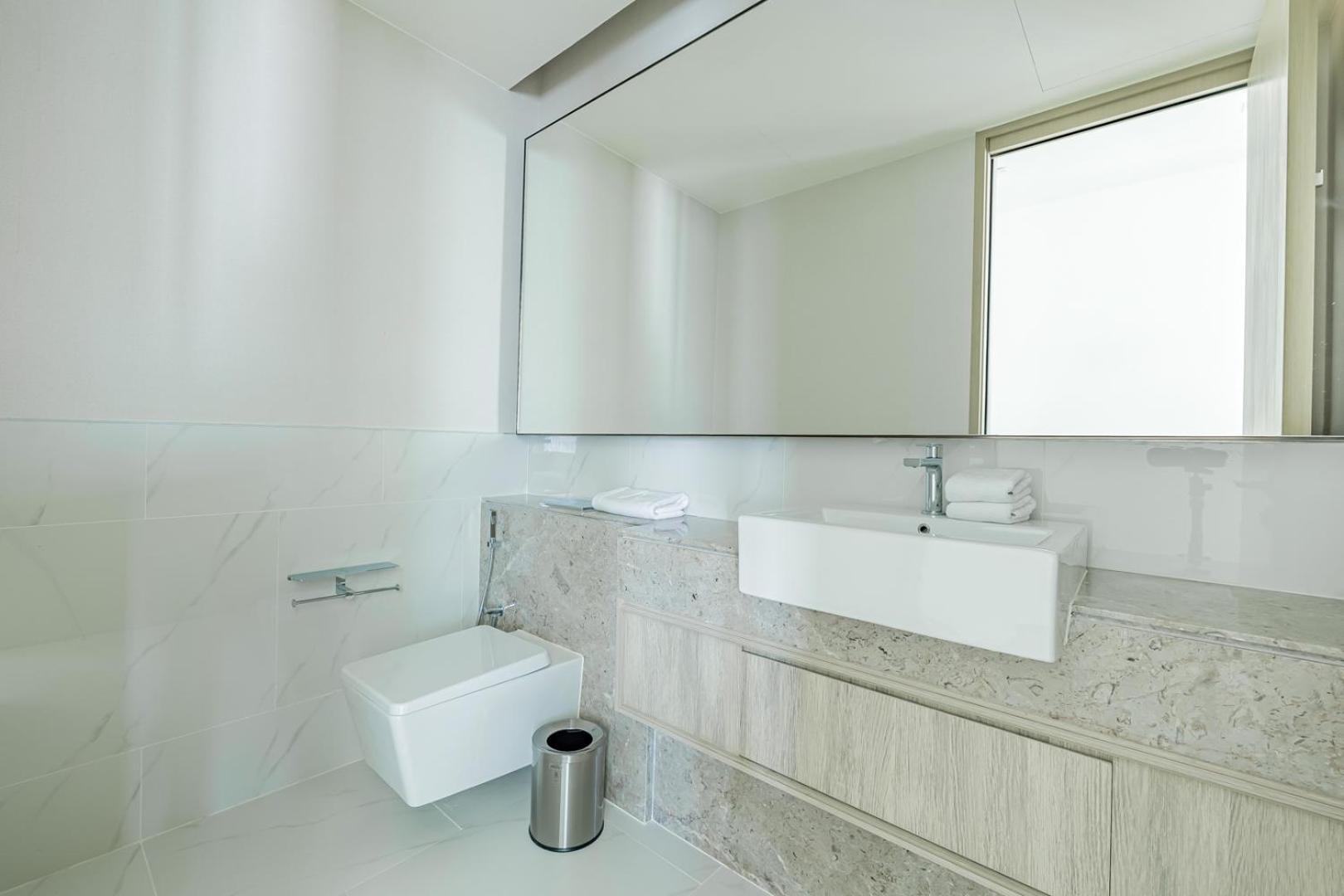 The Address Grand Sky Creek Habour