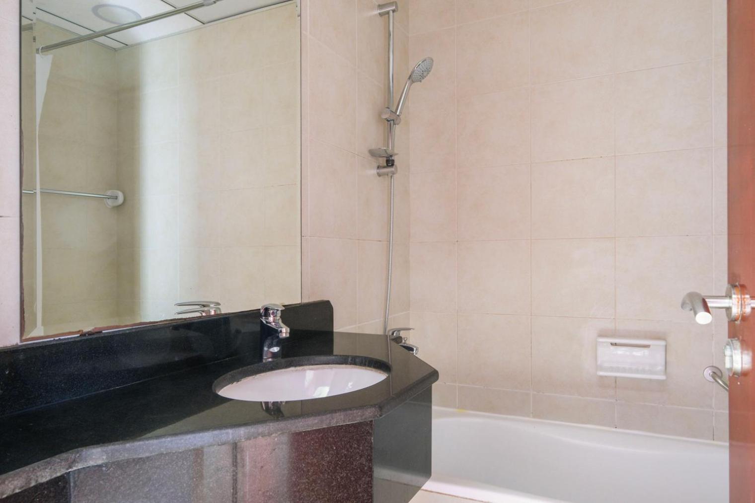 Blueground Jlt View Fully Furnished Dxb-1499