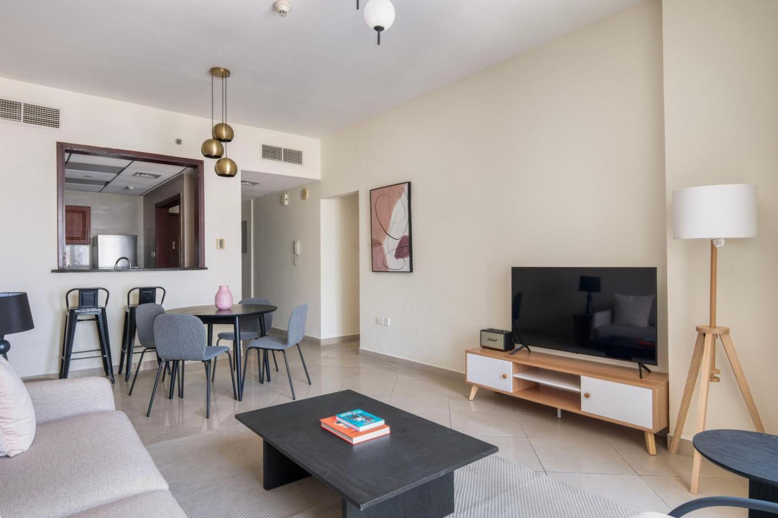 Blueground Jlt View Fully Furnished Dxb-1499 Apartment