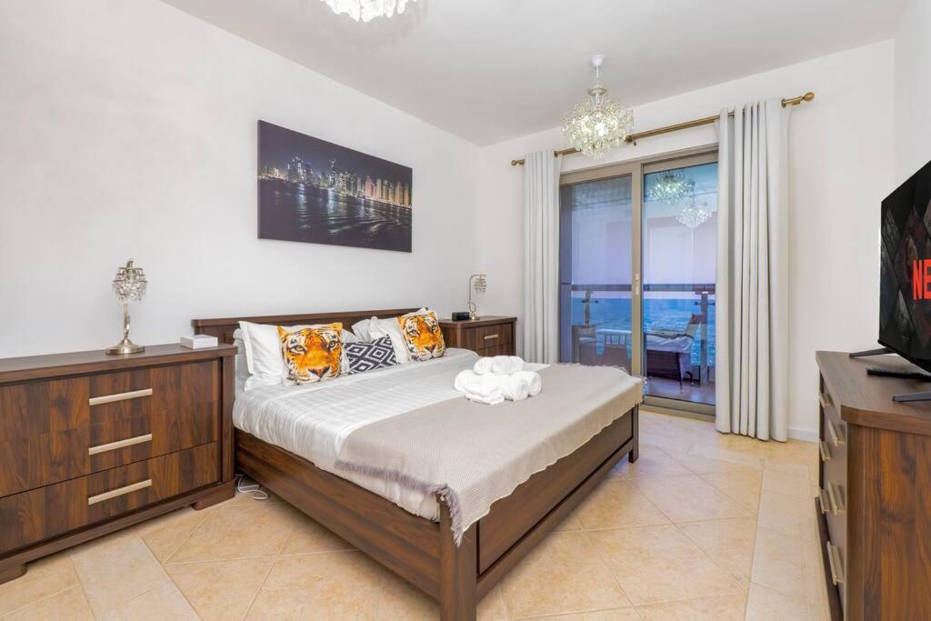 Sky High Lux 2 Bdr Marina Apartment Dubai