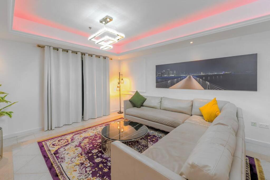 Apartment Sky High Lux 2 Bdr Marina