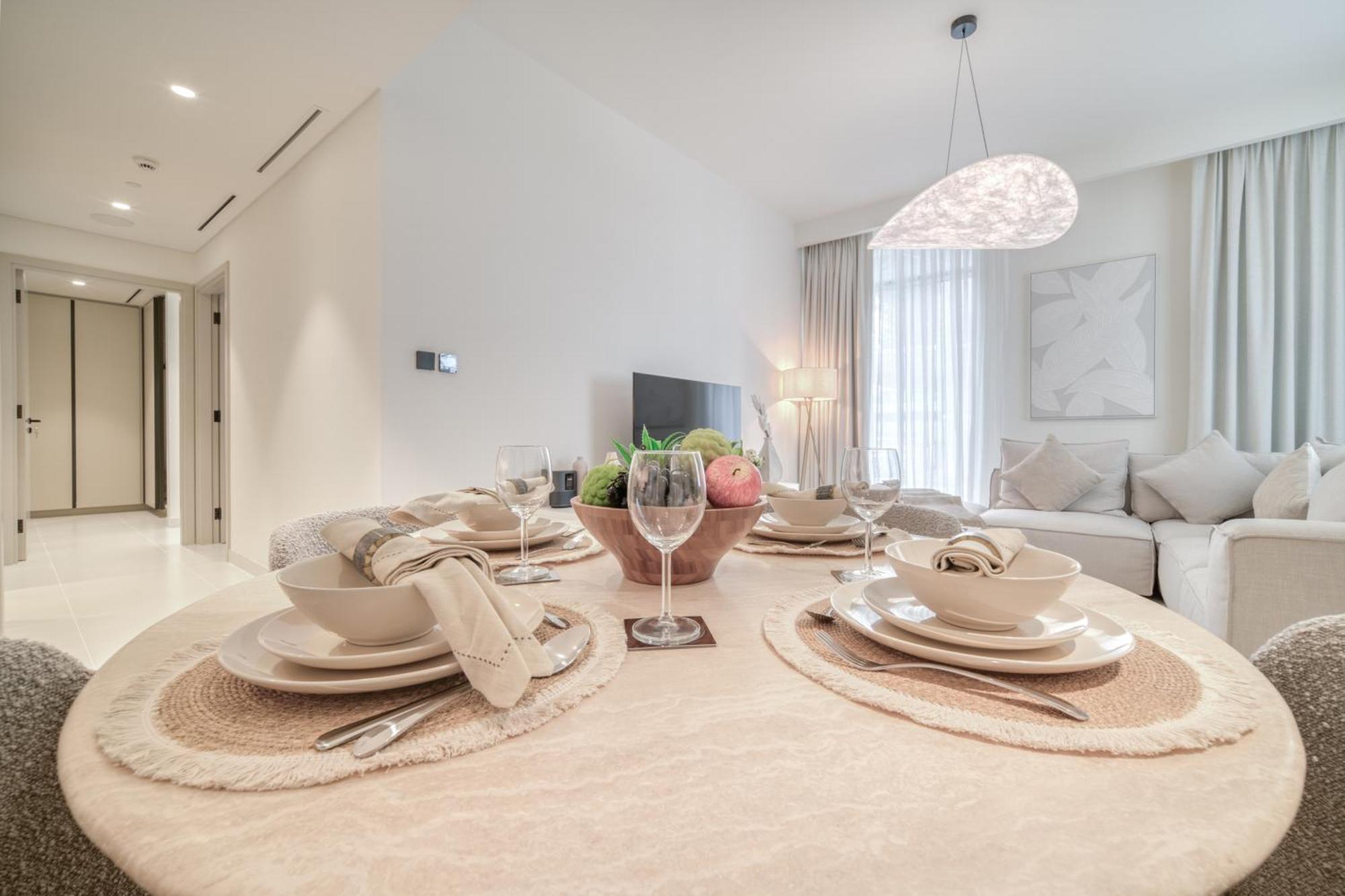 Luxury 2-bed L Emaar Beachfront Apartment *