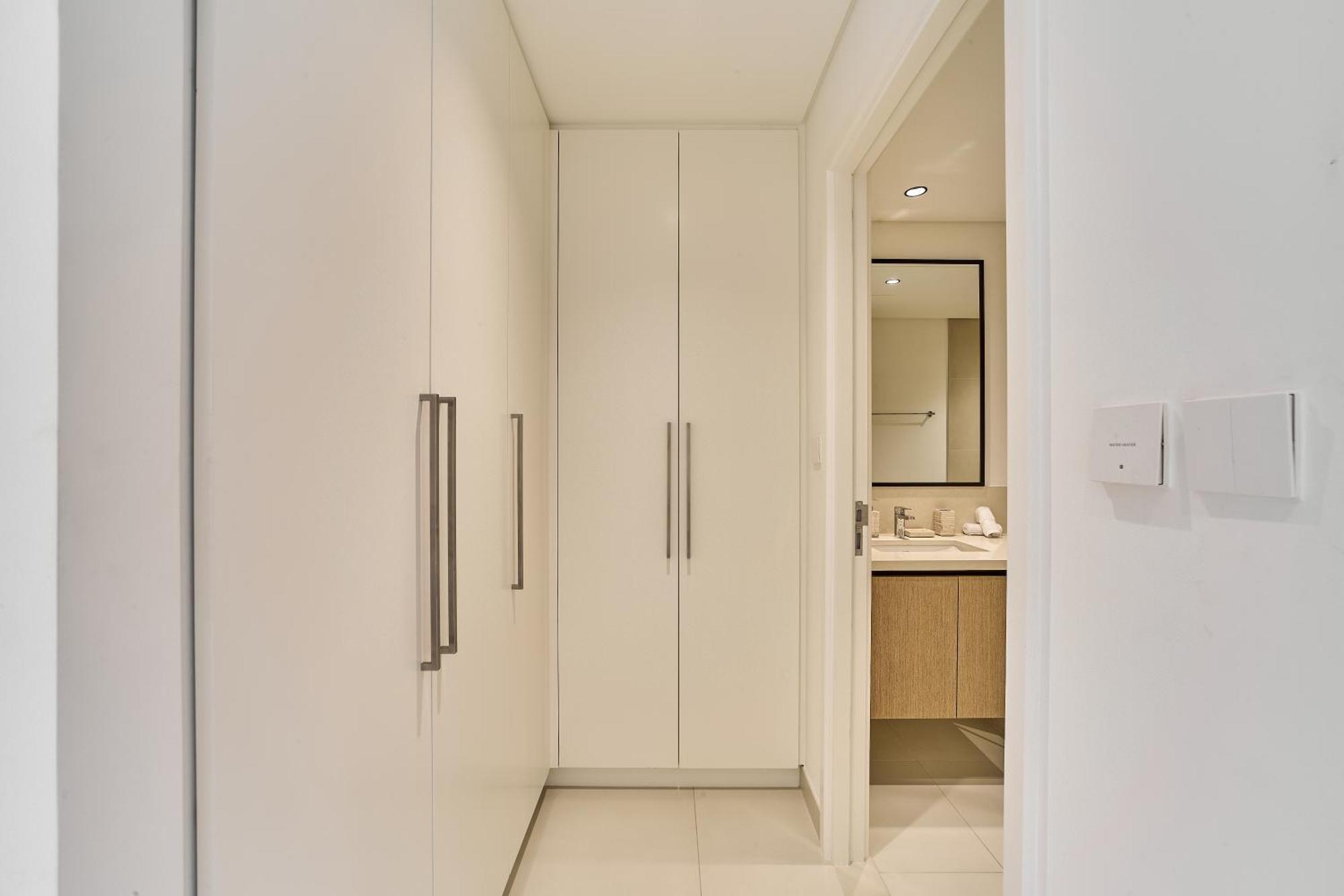 Apartment 2br With Stunning Burj Khalifa & Fountain View *
