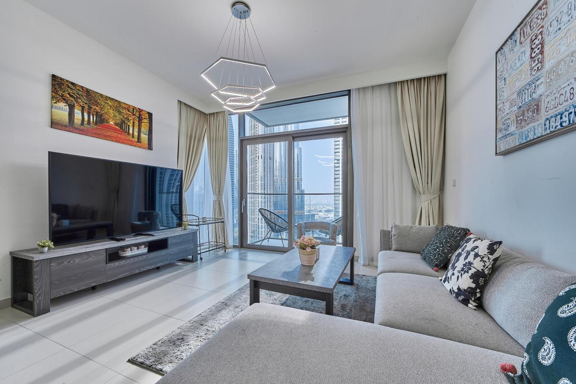 Apartment 2br With Stunning Burj Khalifa & Fountain View *