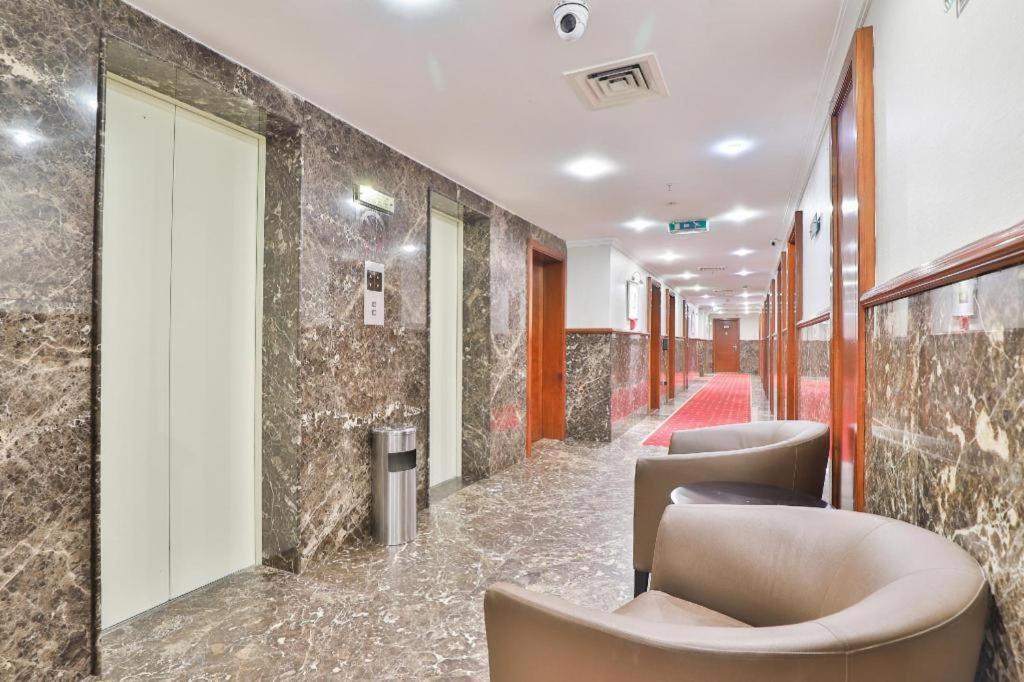 Oyo 482 Sun And Sands Downtown Hotel