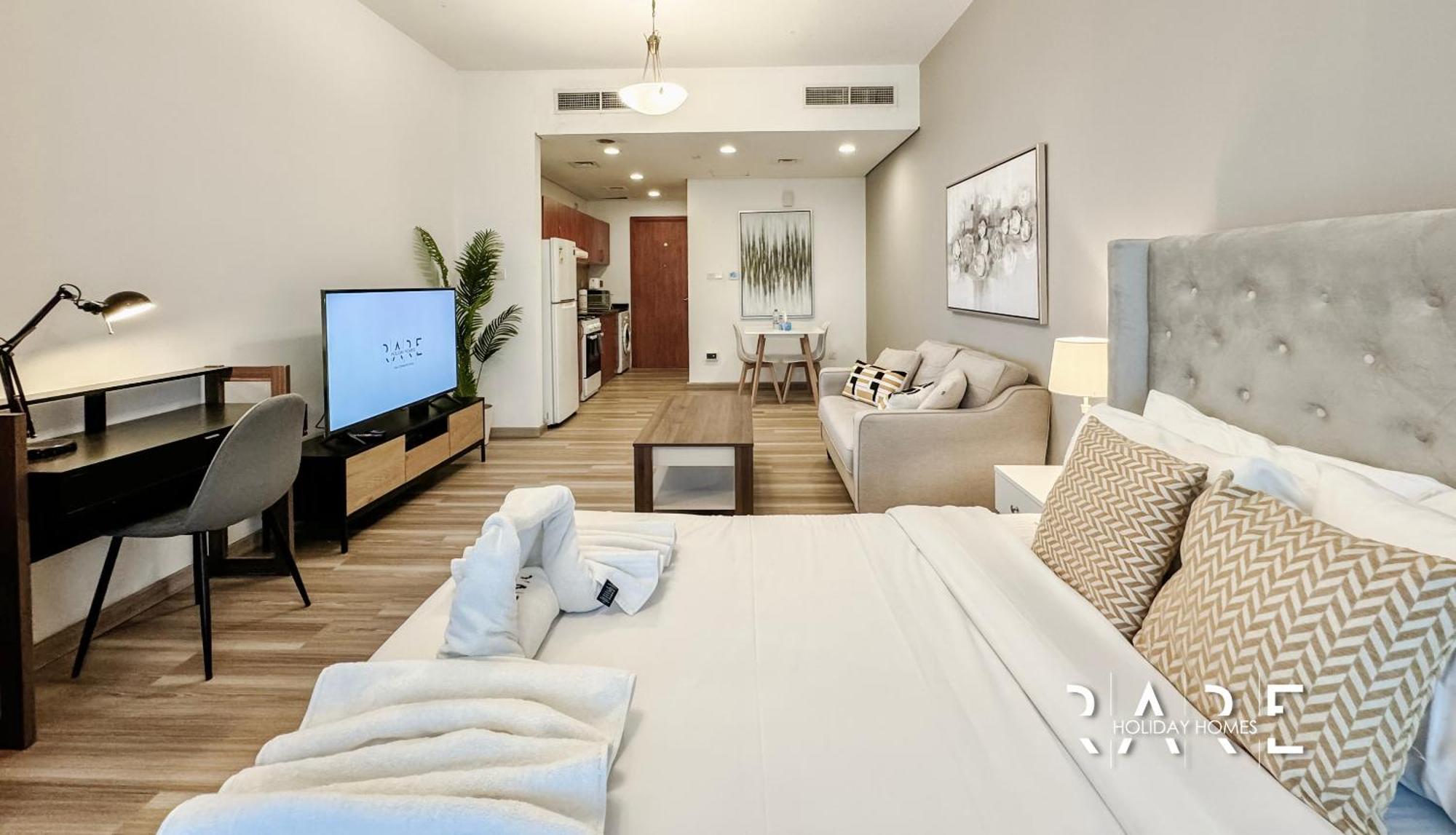 Apartment Rare Homes - View - The Crescent Tower - Production - R1611 *