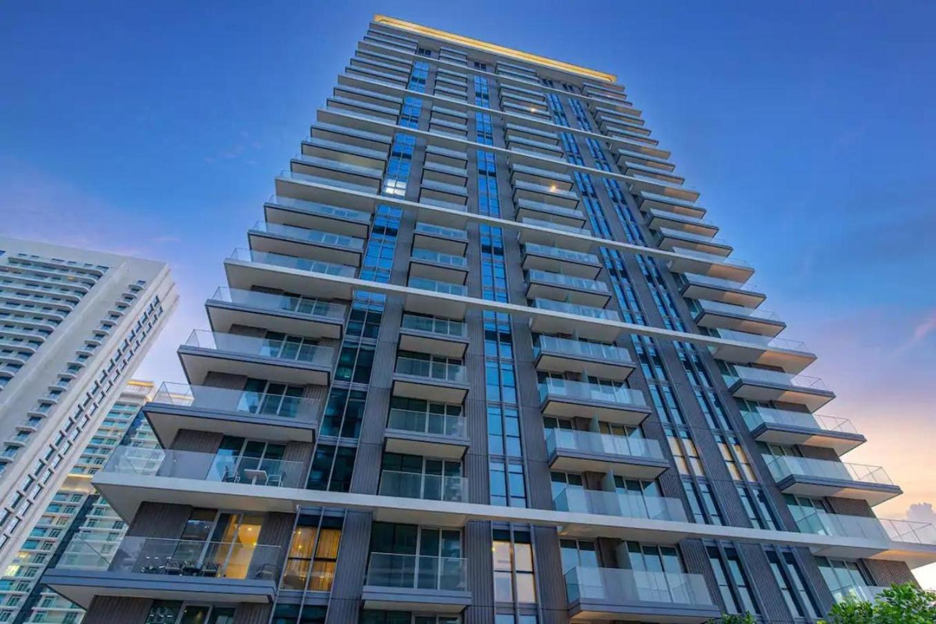 Luxury Seaview 1br With Private Access Apartment Dubai