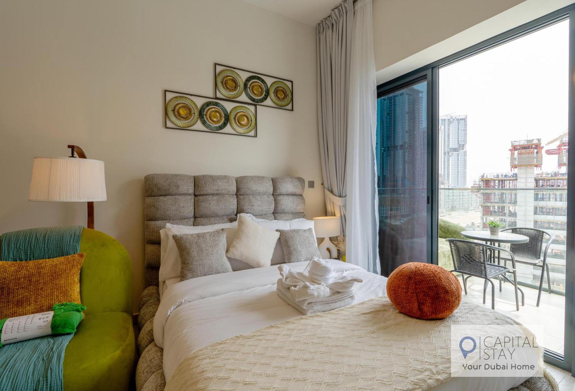 Cozy In Azizi Riviera Apartment *