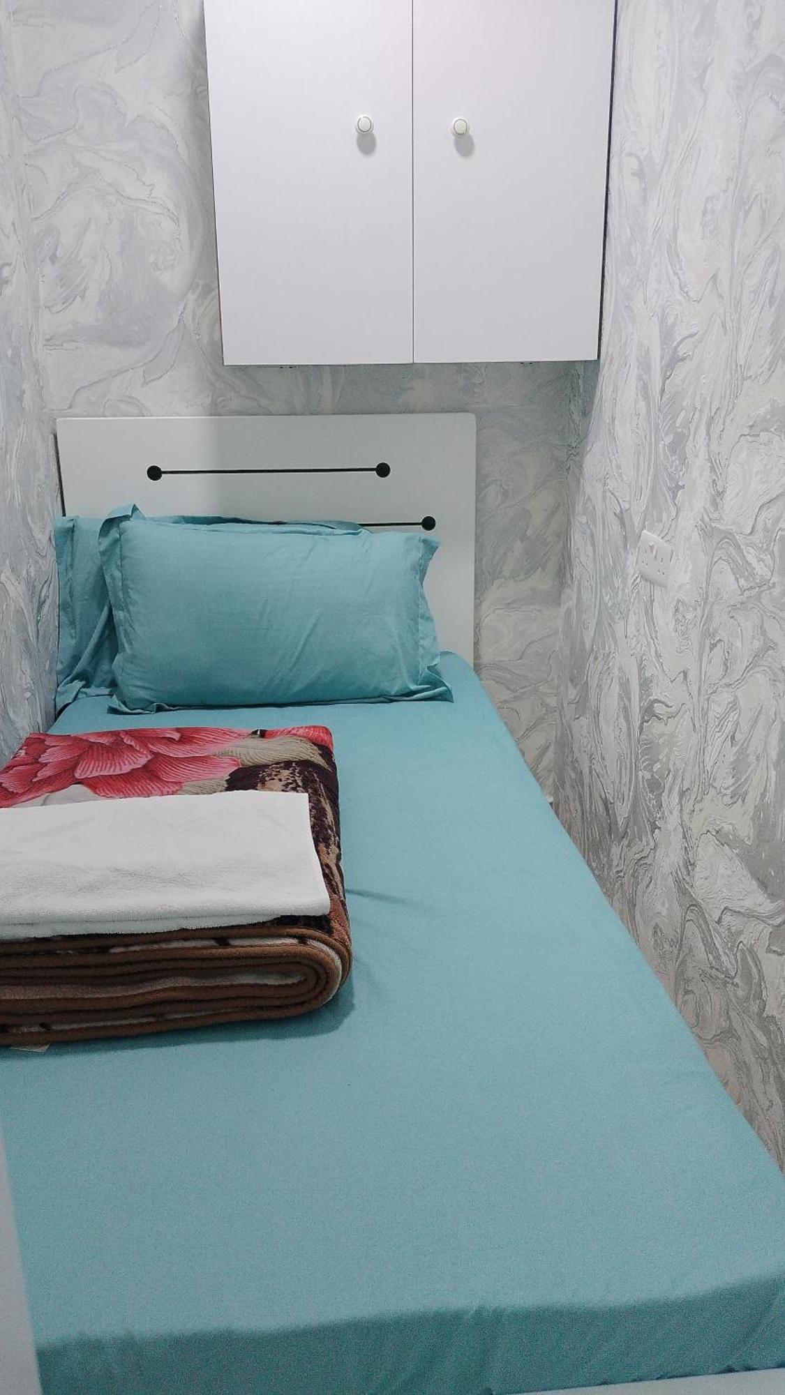 Loft And Full Partition Near Deira Fish Roundabout Metro Dubai