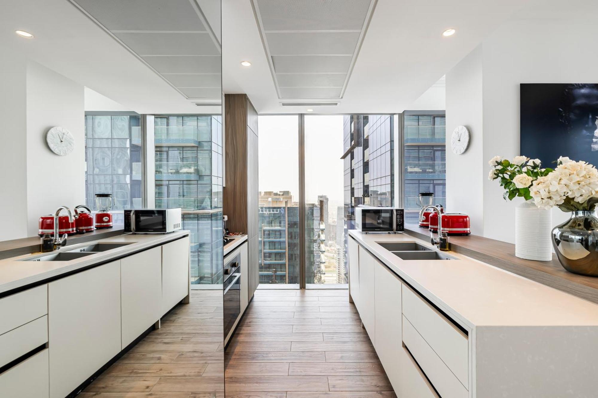2br Marina Gate 3 High Floor Marina View Dubai