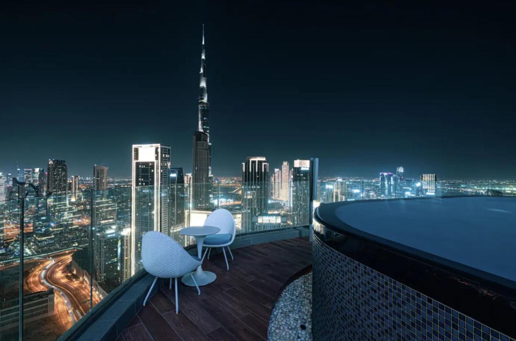 Apartment Bright High Floor In A 5 Star Resident Tower W Burj View And Access To 64th Infinity Pool, Gym, Sauna, Spa, Restaurants, Bars And *