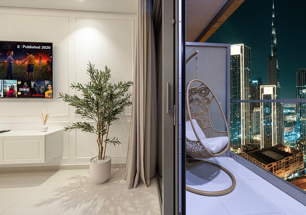 Apartment Bright High Floor In A 5 Star Resident Tower W Burj View And Access To 64th Infinity Pool, Gym, Sauna, Spa, Restaurants, Bars And *