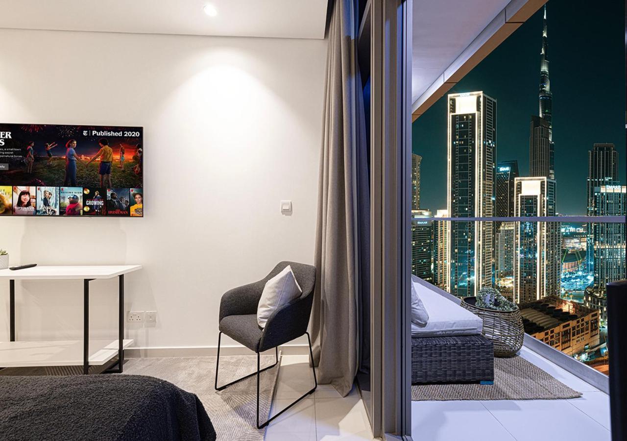 Bright High Floor In A 5 Star Resident Tower W Burj View And Access To 64th Infinity Pool, Gym, Sauna, Spa, Restaurants, Bars And Apartment Dubai