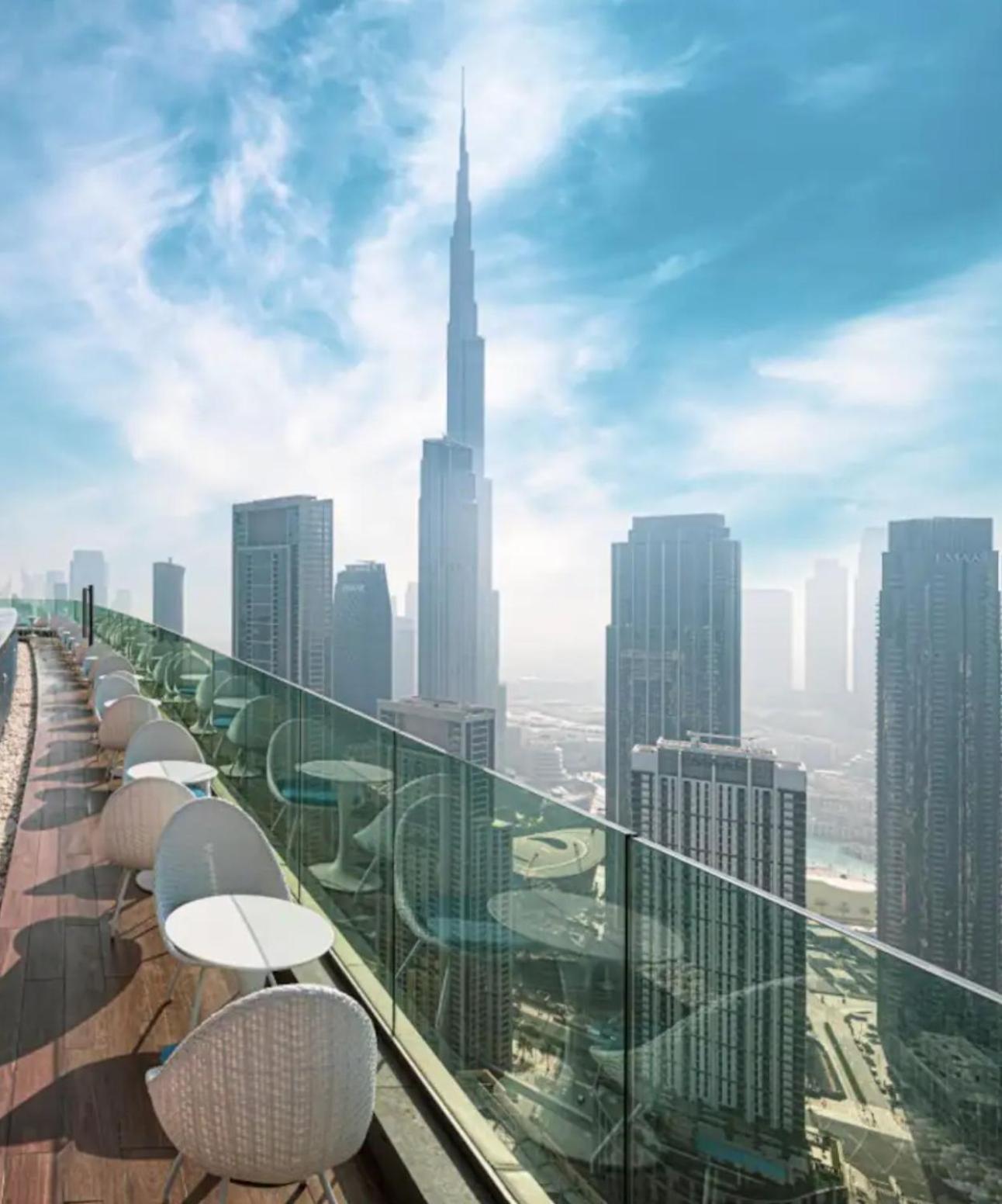 Bright High Floor In A 5 Star Resident Tower W Burj View And Access To 64th Infinity Pool, Gym, Sauna, Spa, Restaurants, Bars And Apartment *